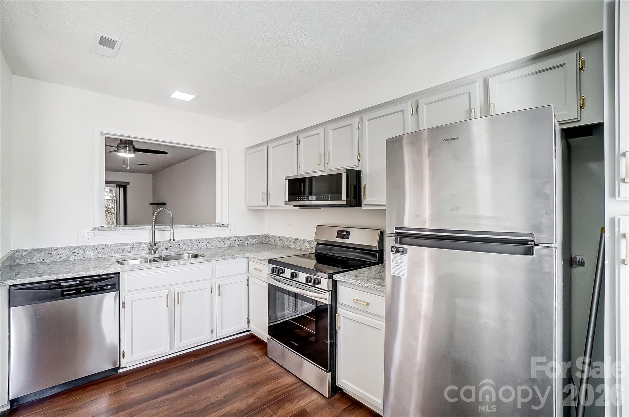 3109 Heathstead Place Charlotte NC 28210