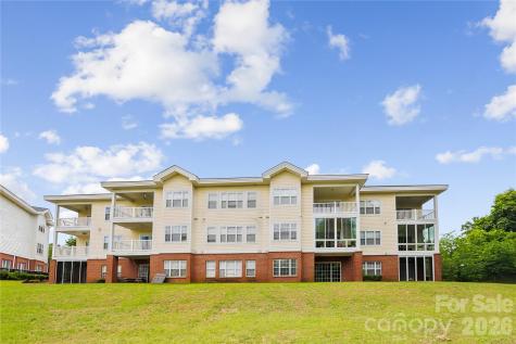8923 Meadow Vista Road Charlotte NC 28213