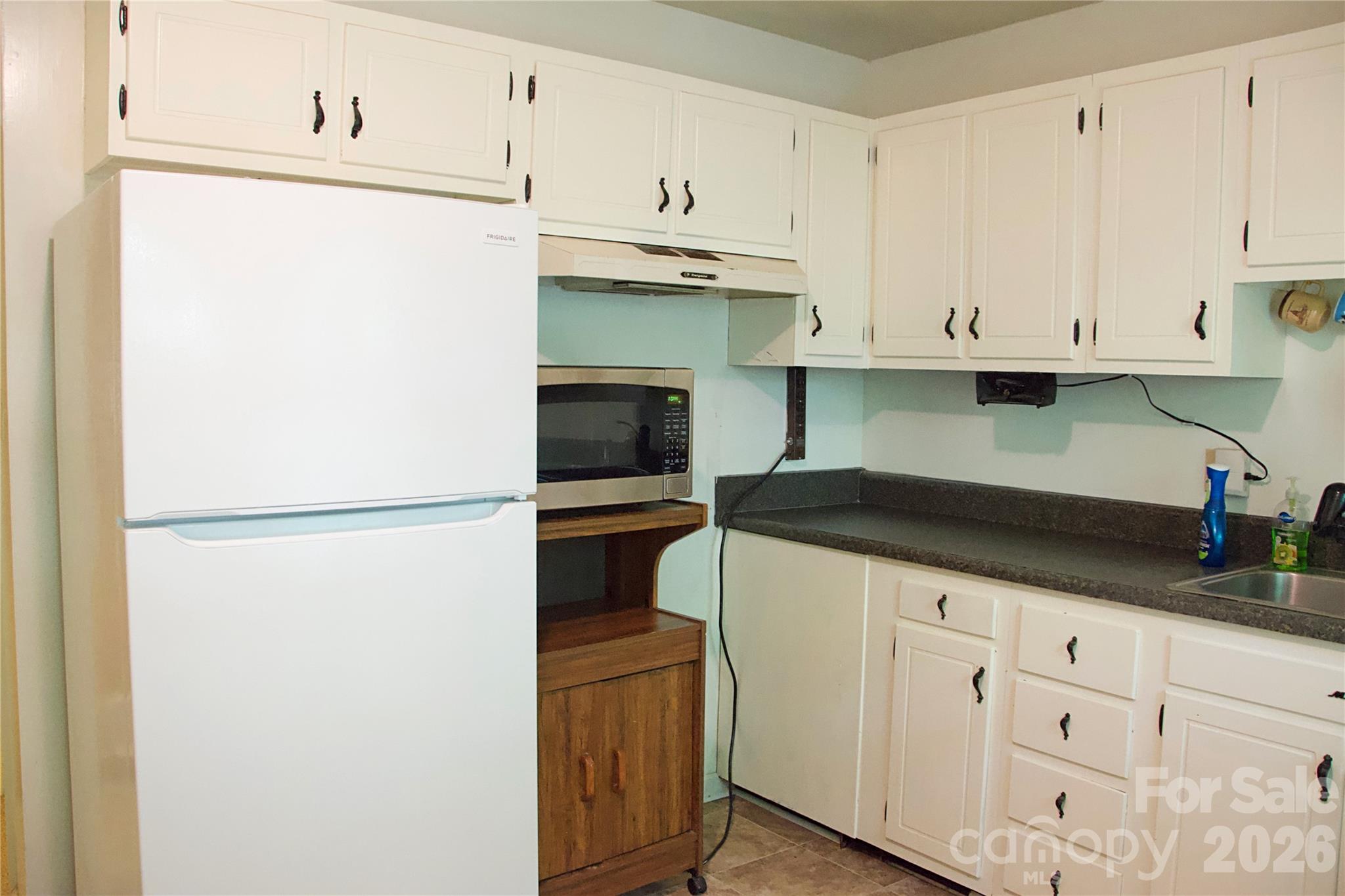 4631 Highlake Drive Charlotte NC 28215