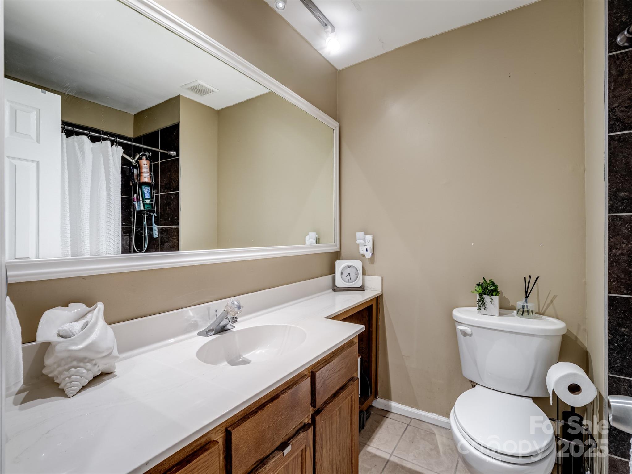 5215 Amity Springs Drive Charlotte NC 28212