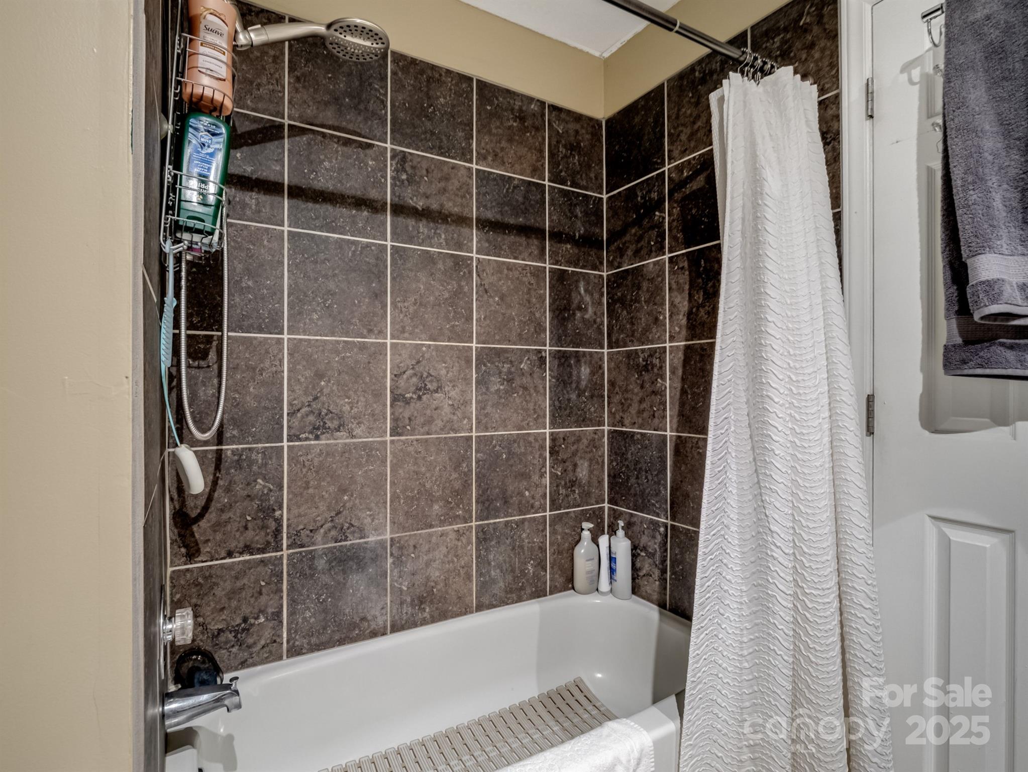 5215 Amity Springs Drive Charlotte NC 28212