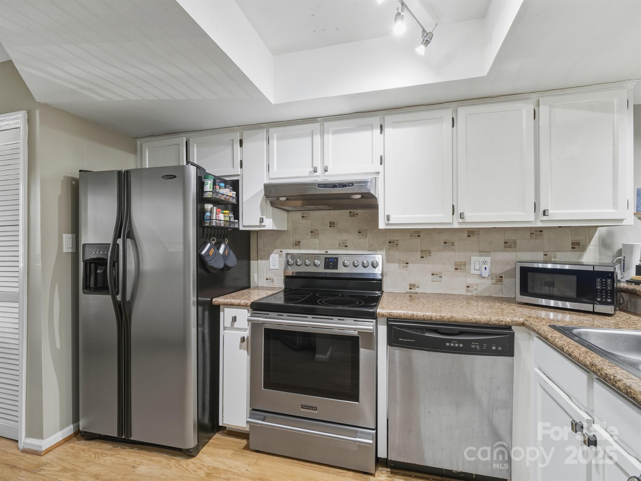 5215 Amity Springs Drive Charlotte NC 28212