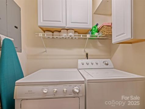 1401 Fleetwood Plaza Hendersonville NC 28739