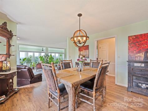 1401 Fleetwood Plaza Hendersonville NC 28739