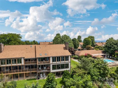 1401 Fleetwood Plaza Hendersonville NC 28739