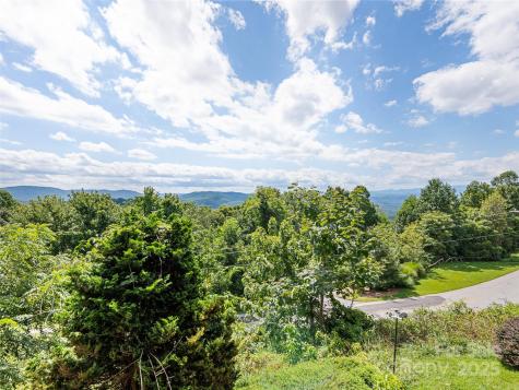 1401 Fleetwood Plaza Hendersonville NC 28739