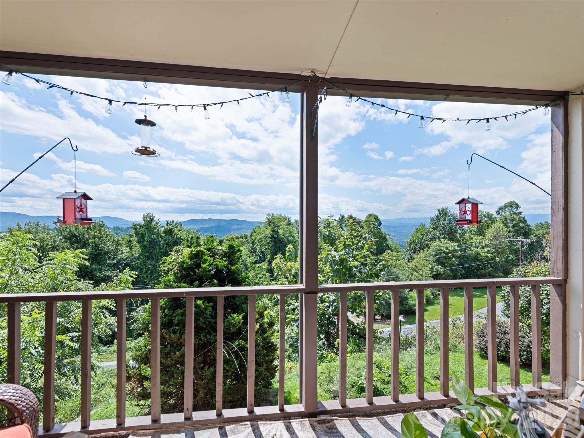 1401 Fleetwood Plaza Hendersonville NC 28739