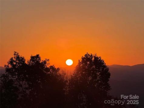 1401 Fleetwood Plaza Hendersonville NC 28739