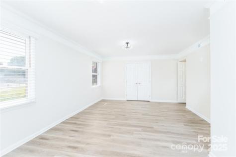 103 Carriage House Drive Kannapolis NC 28081