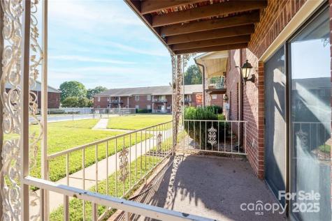 103 Carriage House Drive Kannapolis NC 28081