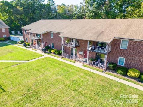103 Carriage House Drive Kannapolis NC 28081