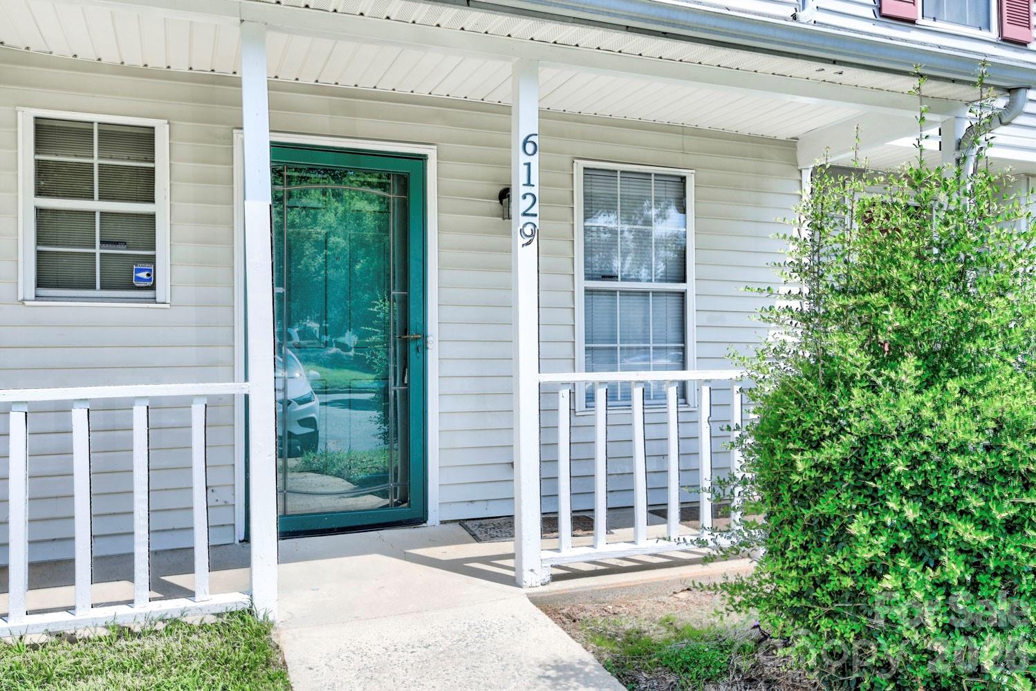 6129 Windsor Gate Lane Charlotte NC 28215