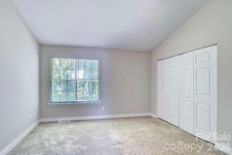 6129 Windsor Gate Lane Charlotte NC 28215