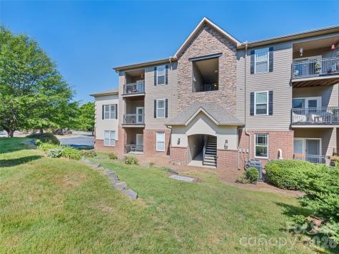 291 Brickton Village Circle Fletcher NC 28732