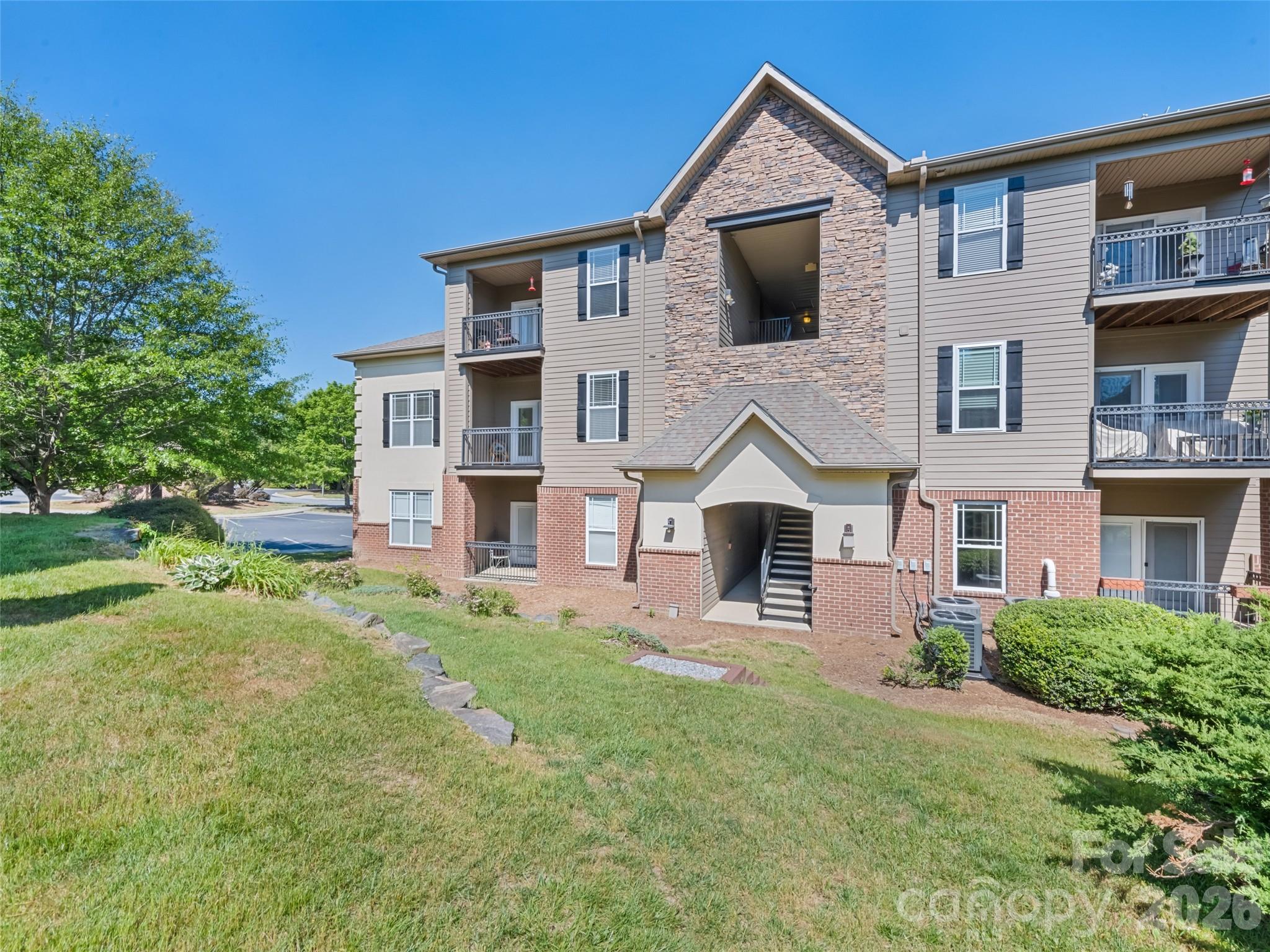 291 Brickton Village Circle Fletcher NC 28732