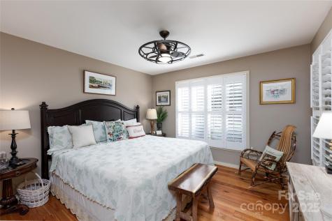 86 Racquet Club Villas Drive Sapphire NC 28774