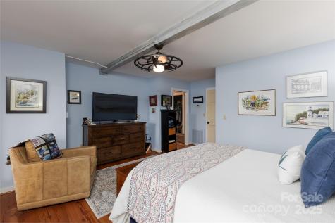 86 Racquet Club Villas Drive Sapphire NC 28774