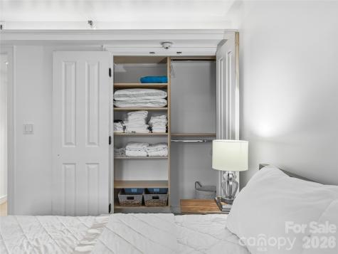 37 Hiawassee Street Asheville NC 28801
