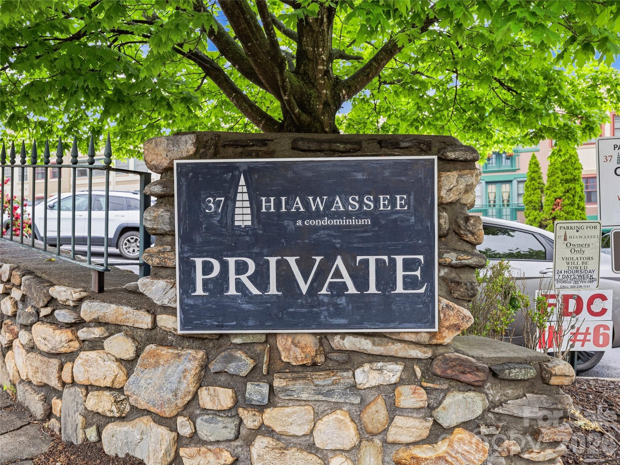 37 Hiawassee Street Asheville NC 28801