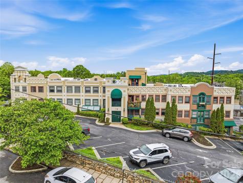 37 Hiawassee Street Asheville NC 28801
