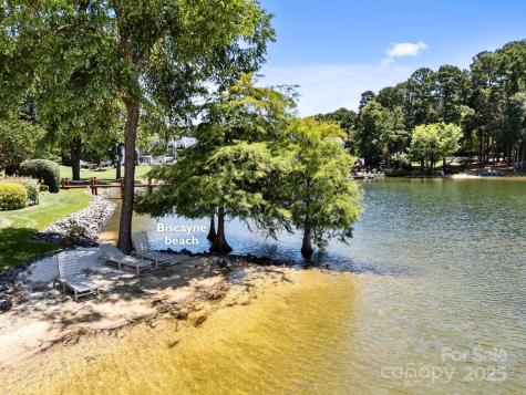 17925 Kings Point Drive Cornelius NC 28031