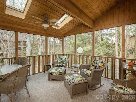 601 Red Oak Drive Hendersonville NC 28791