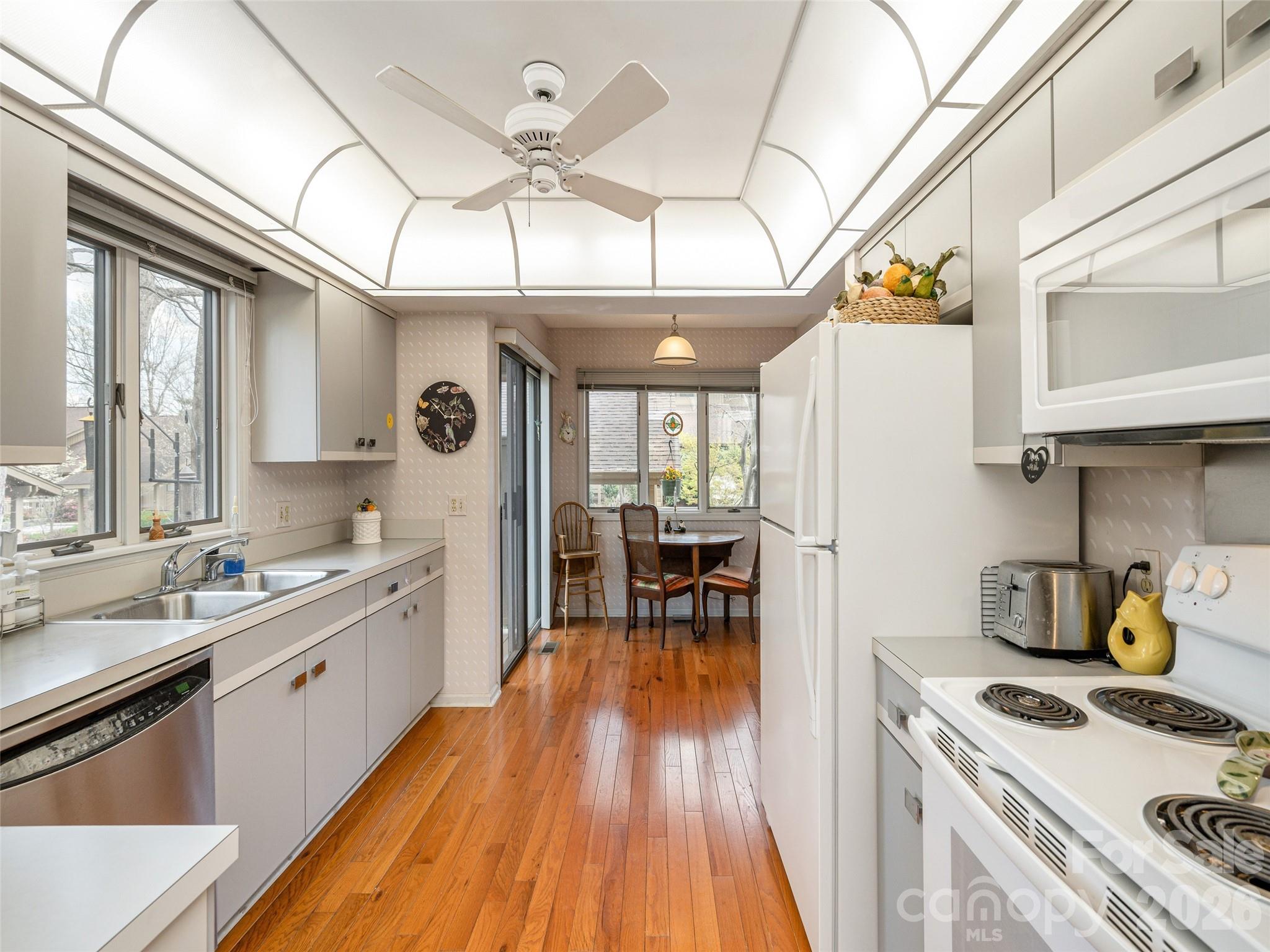 601 Red Oak Drive Hendersonville NC 28791