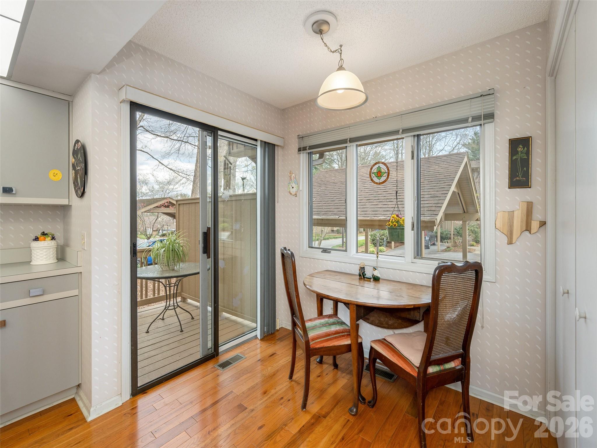 601 Red Oak Drive Hendersonville NC 28791