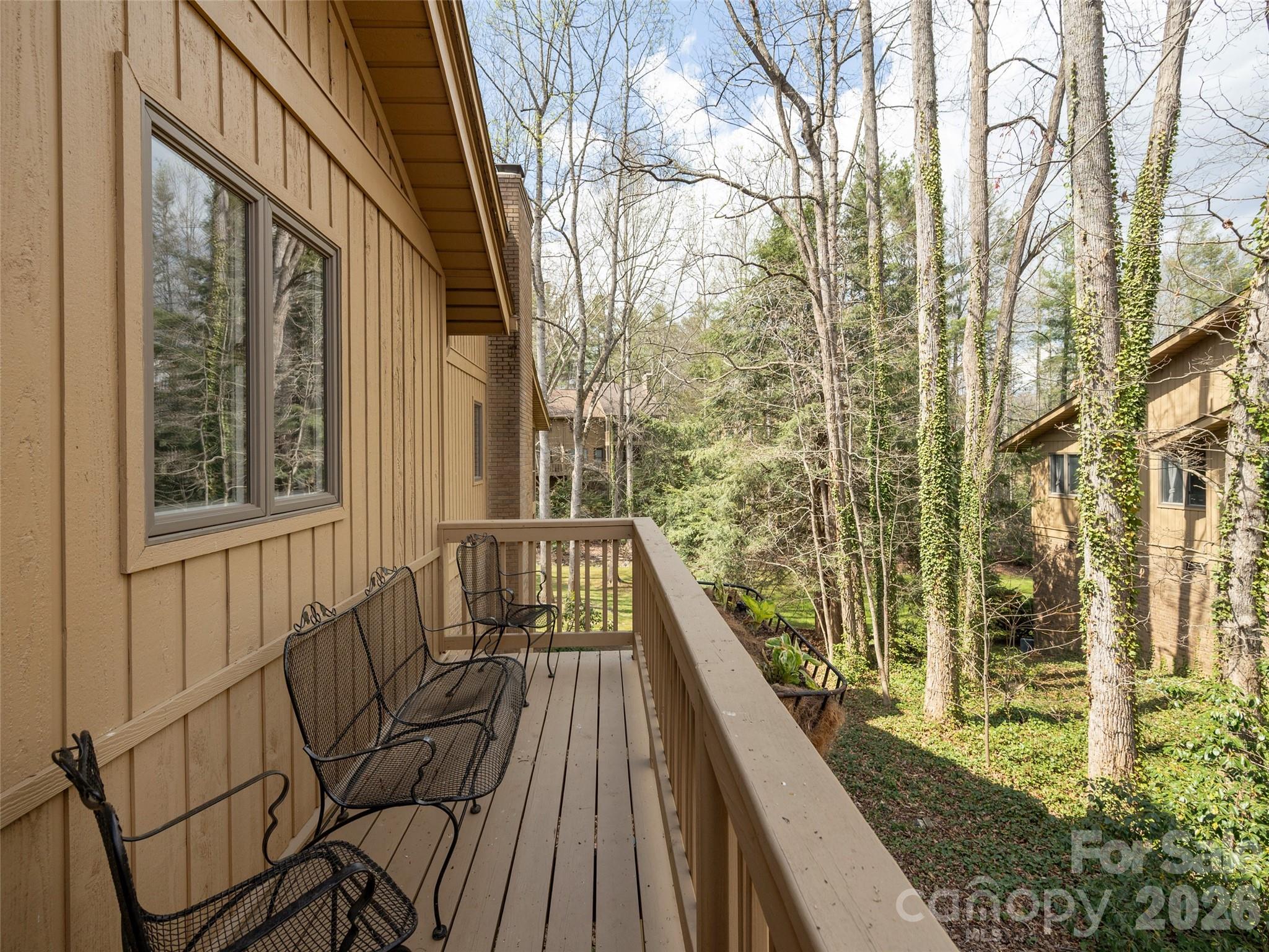 601 Red Oak Drive Hendersonville NC 28791