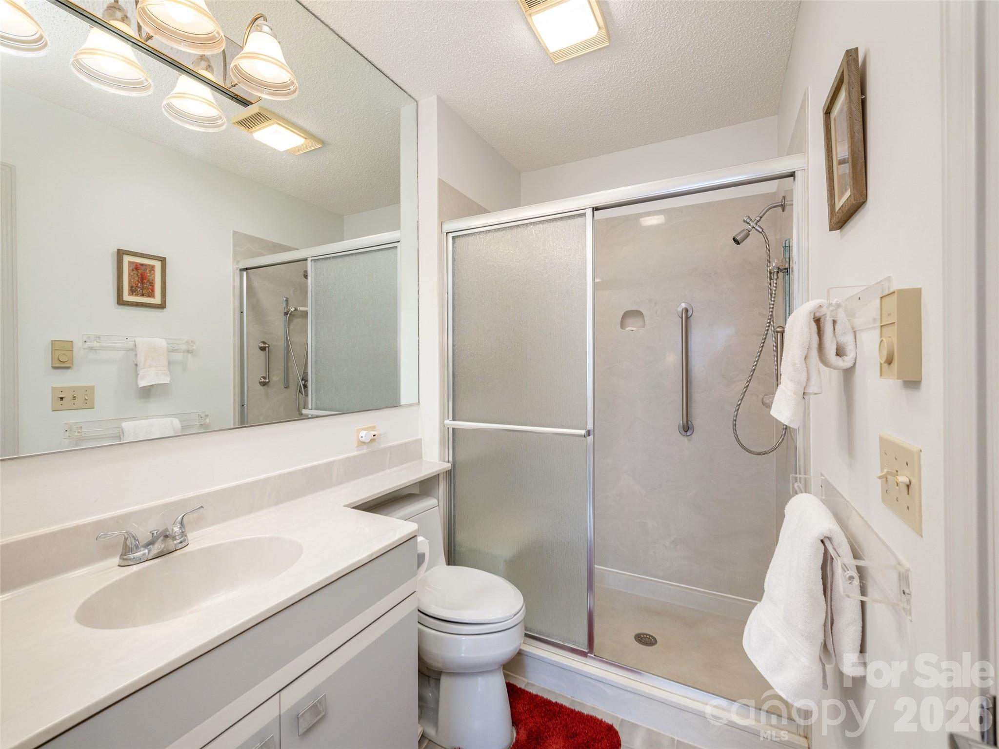 601 Red Oak Drive Hendersonville NC 28791