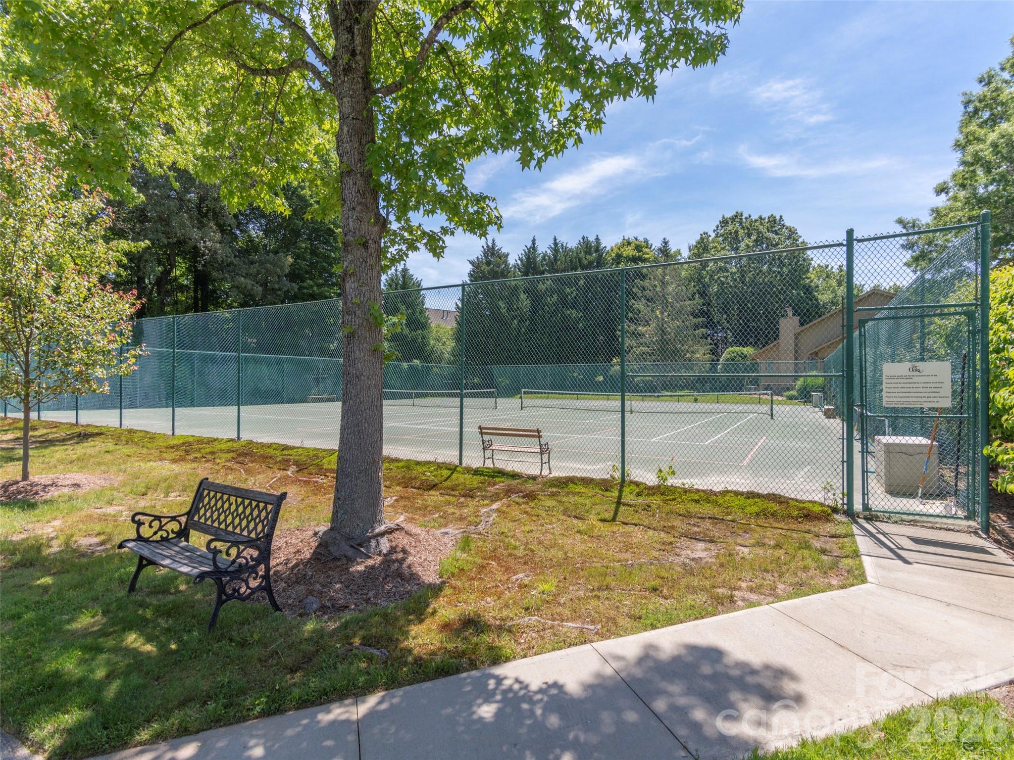 601 Red Oak Drive Hendersonville NC 28791