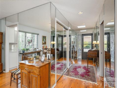 601 Red Oak Drive Hendersonville NC 28791