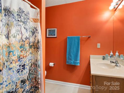 1206 Deermouse Way Hendersonville NC 28792