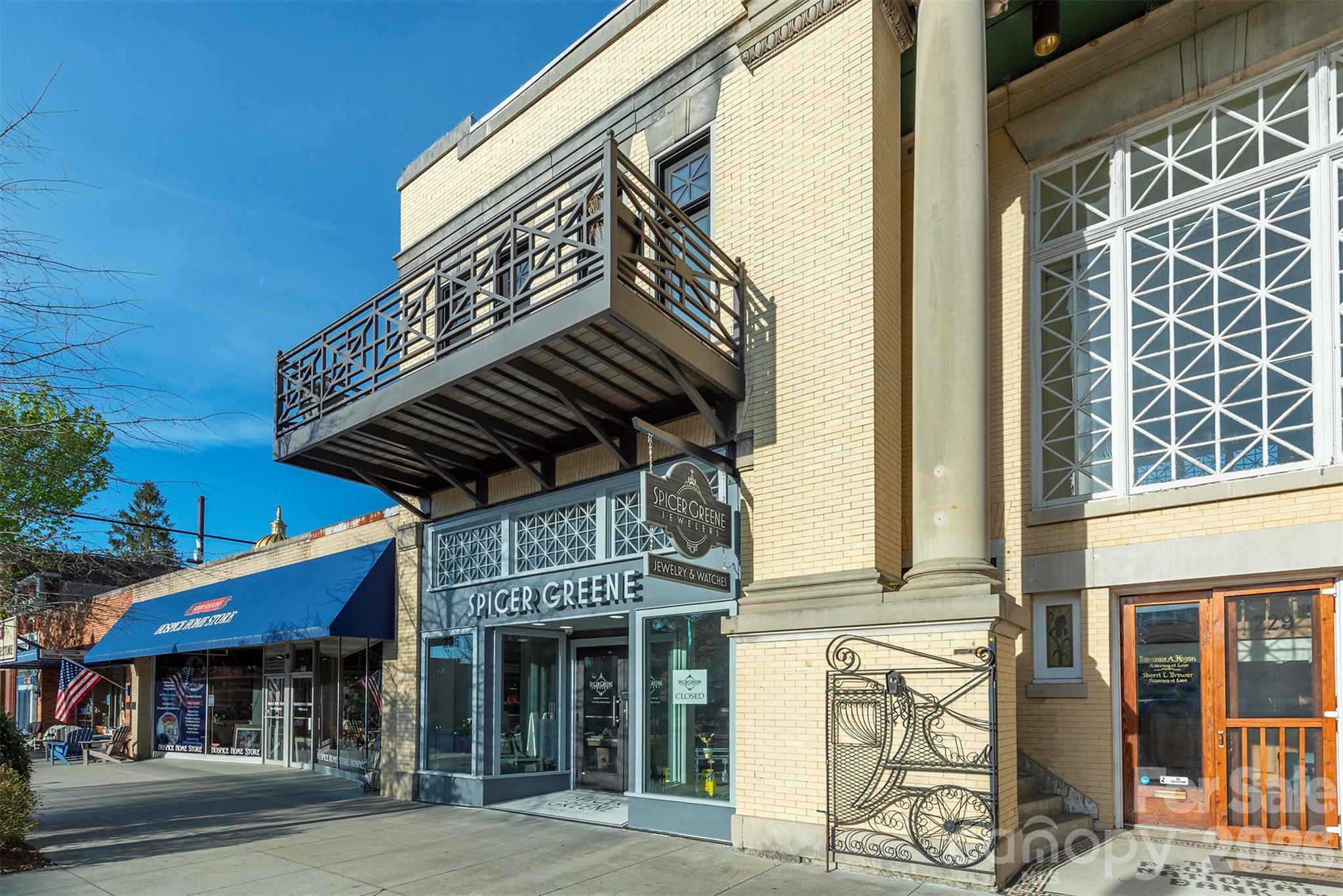 225 N Main Street Hendersonville NC 28792