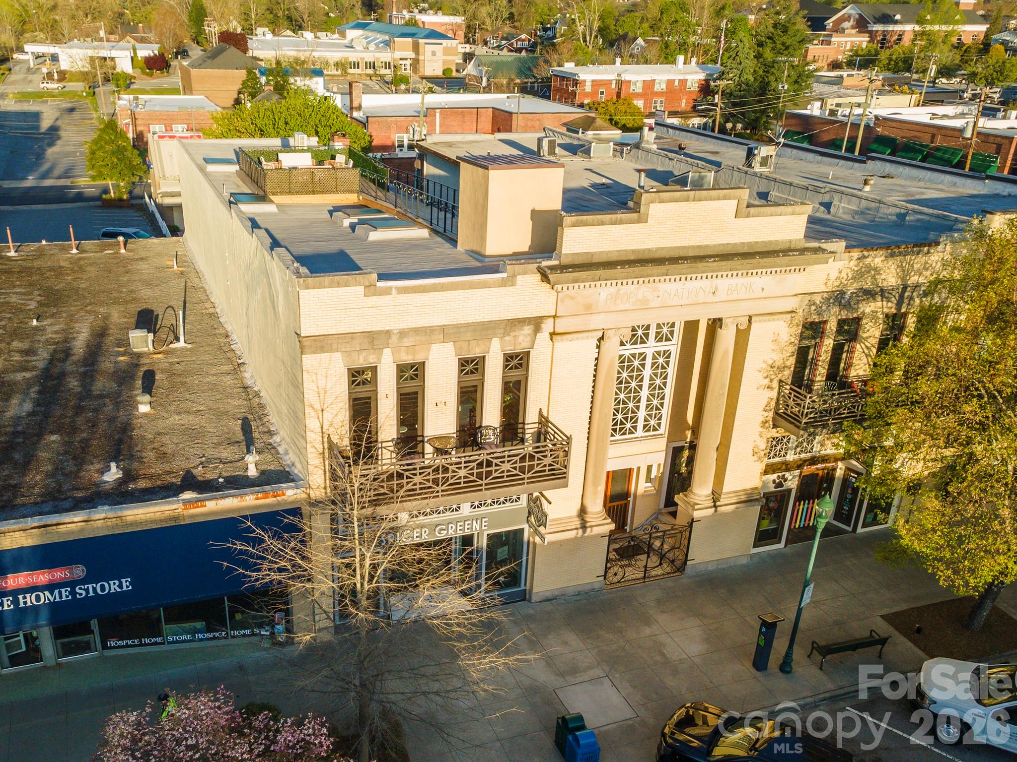225 N Main Street Hendersonville NC 28792