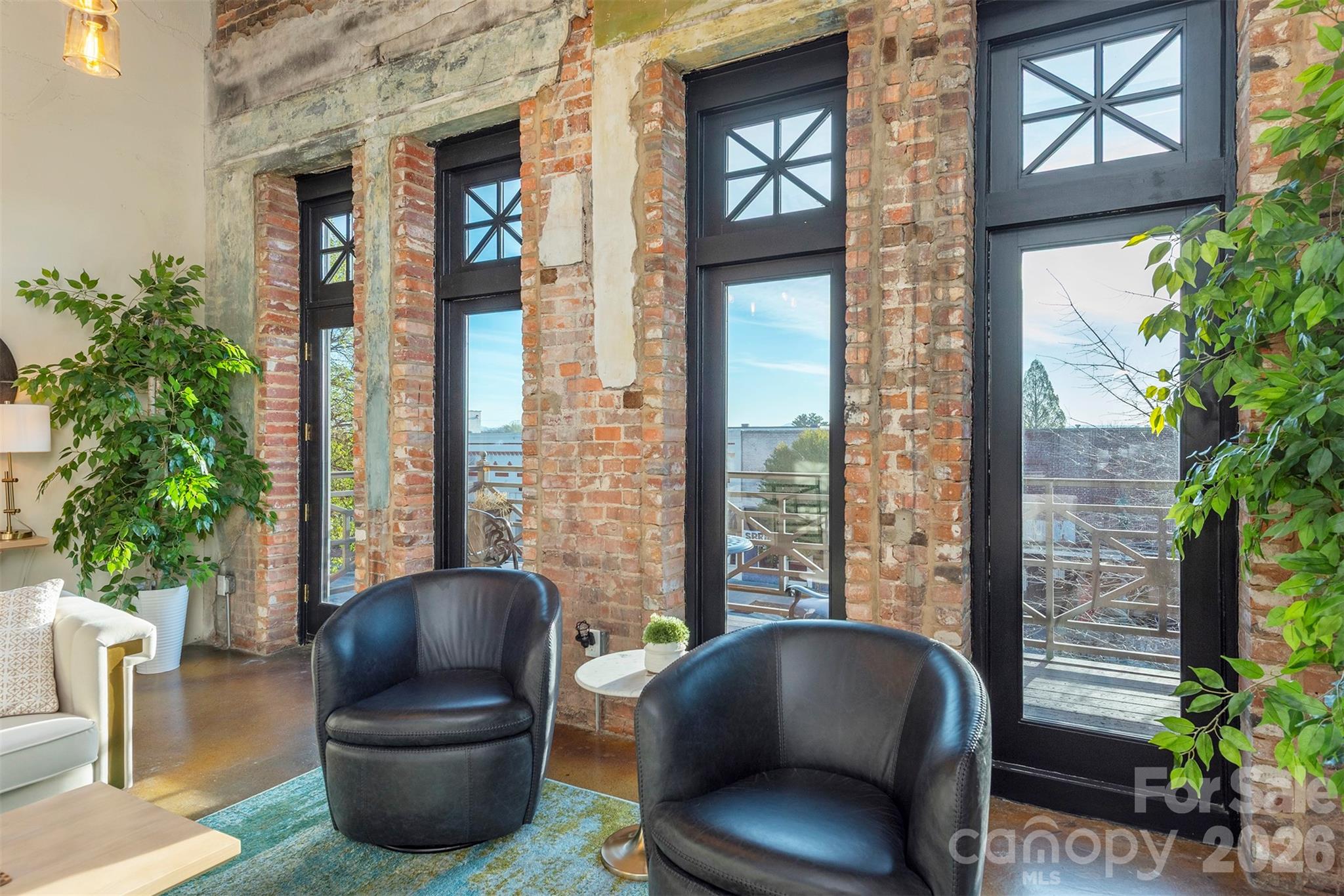 225 N Main Street Hendersonville NC 28792