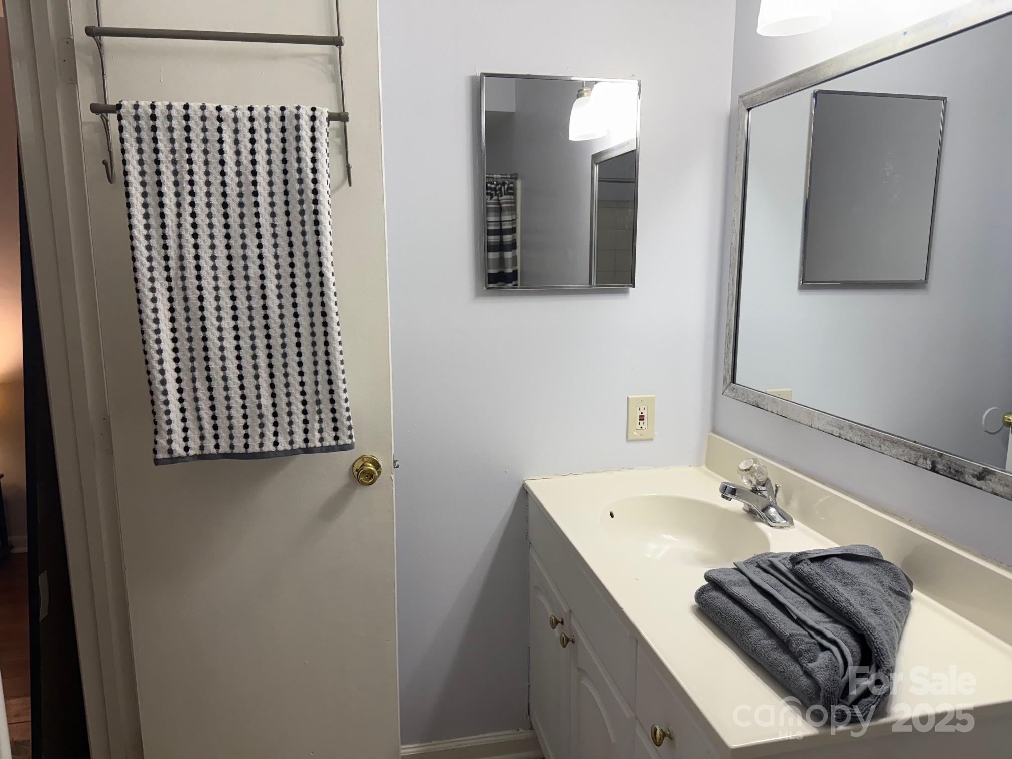 4823 Spring Lake Drive Charlotte NC 28212