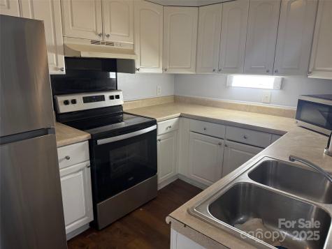 4823 Spring Lake Drive Charlotte NC 28212