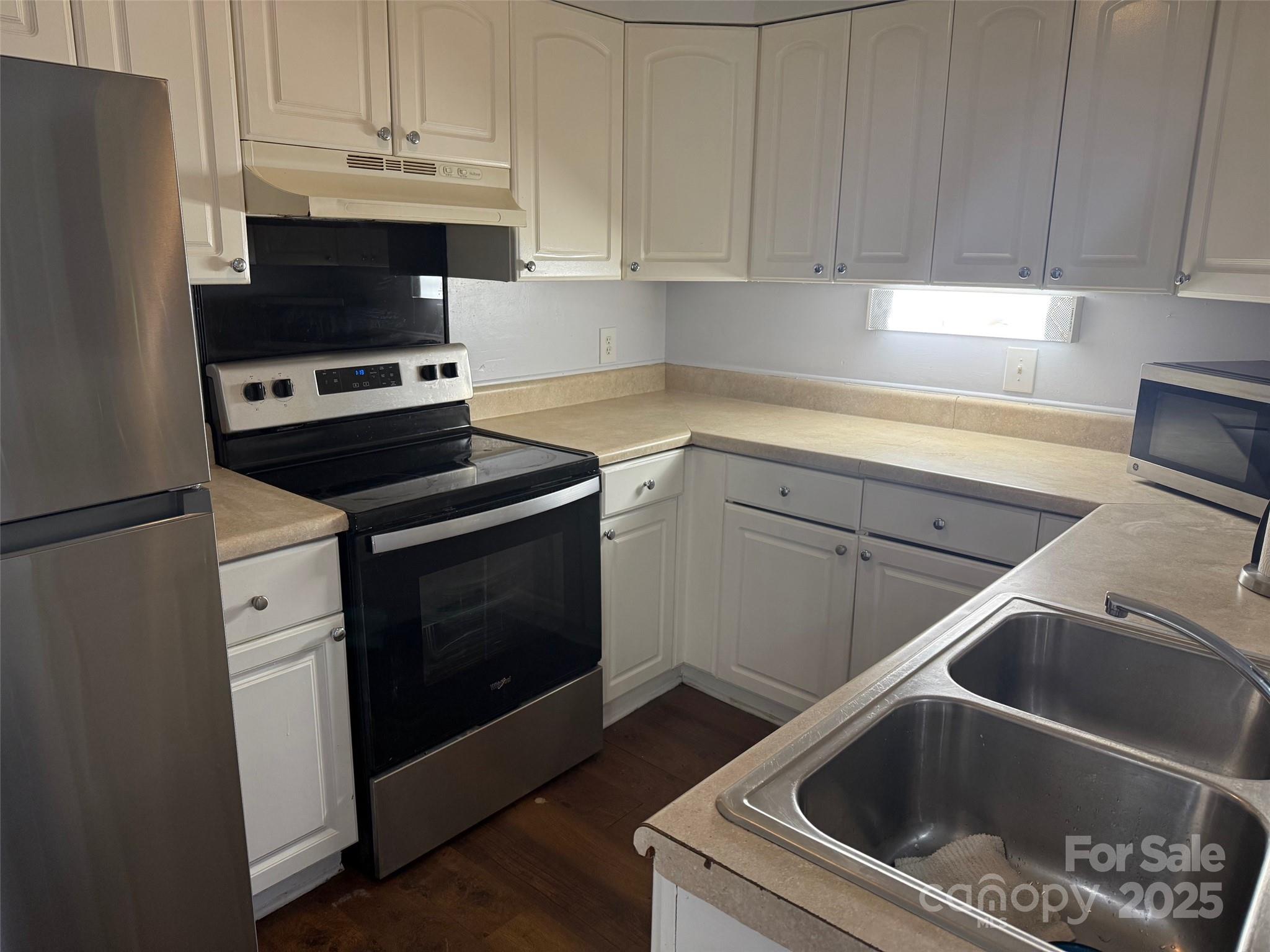 4823 Spring Lake Drive Charlotte NC 28212