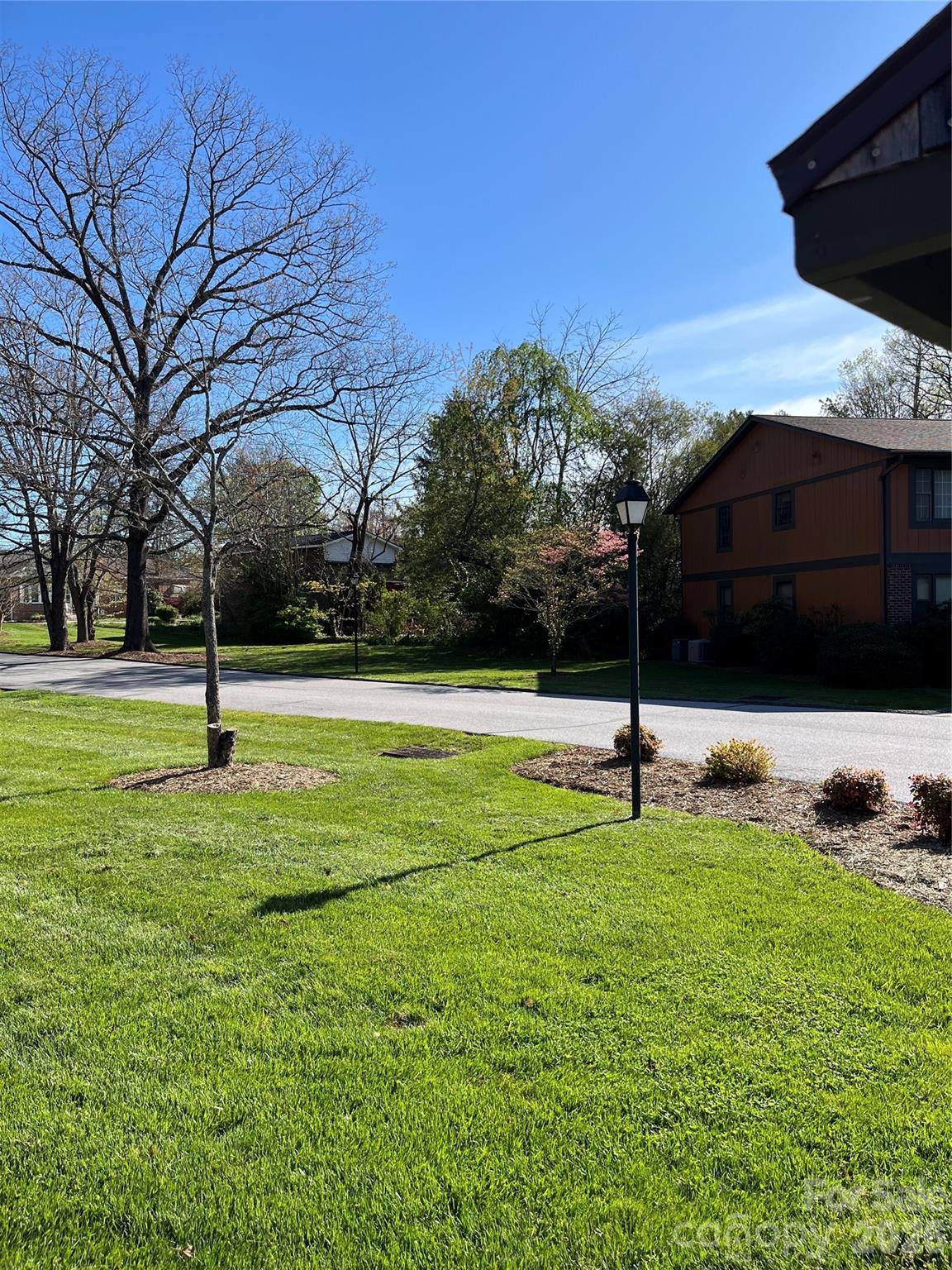 1763 Haywood Manor Road Hendersonville NC 28791