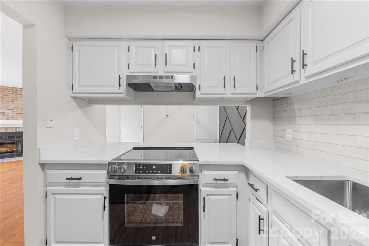 1612 Sharon Road W Charlotte NC 28210