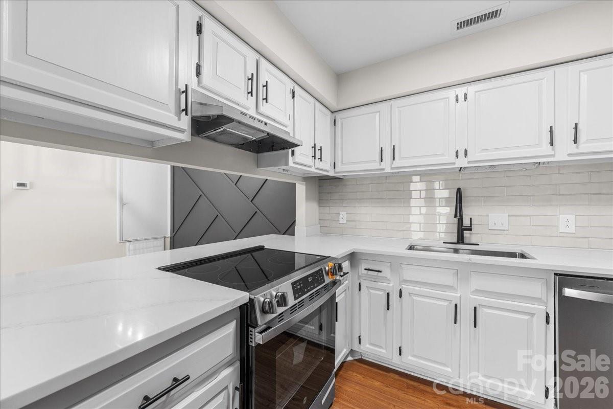 1612 Sharon Road W Charlotte NC 28210