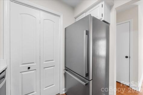 1612 Sharon Road W Charlotte NC 28210
