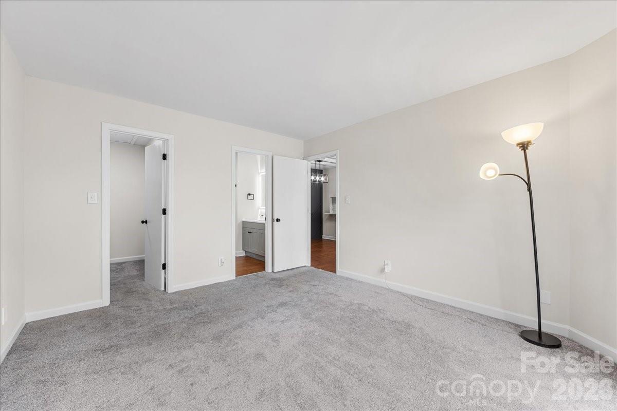 1612 Sharon Road W Charlotte NC 28210