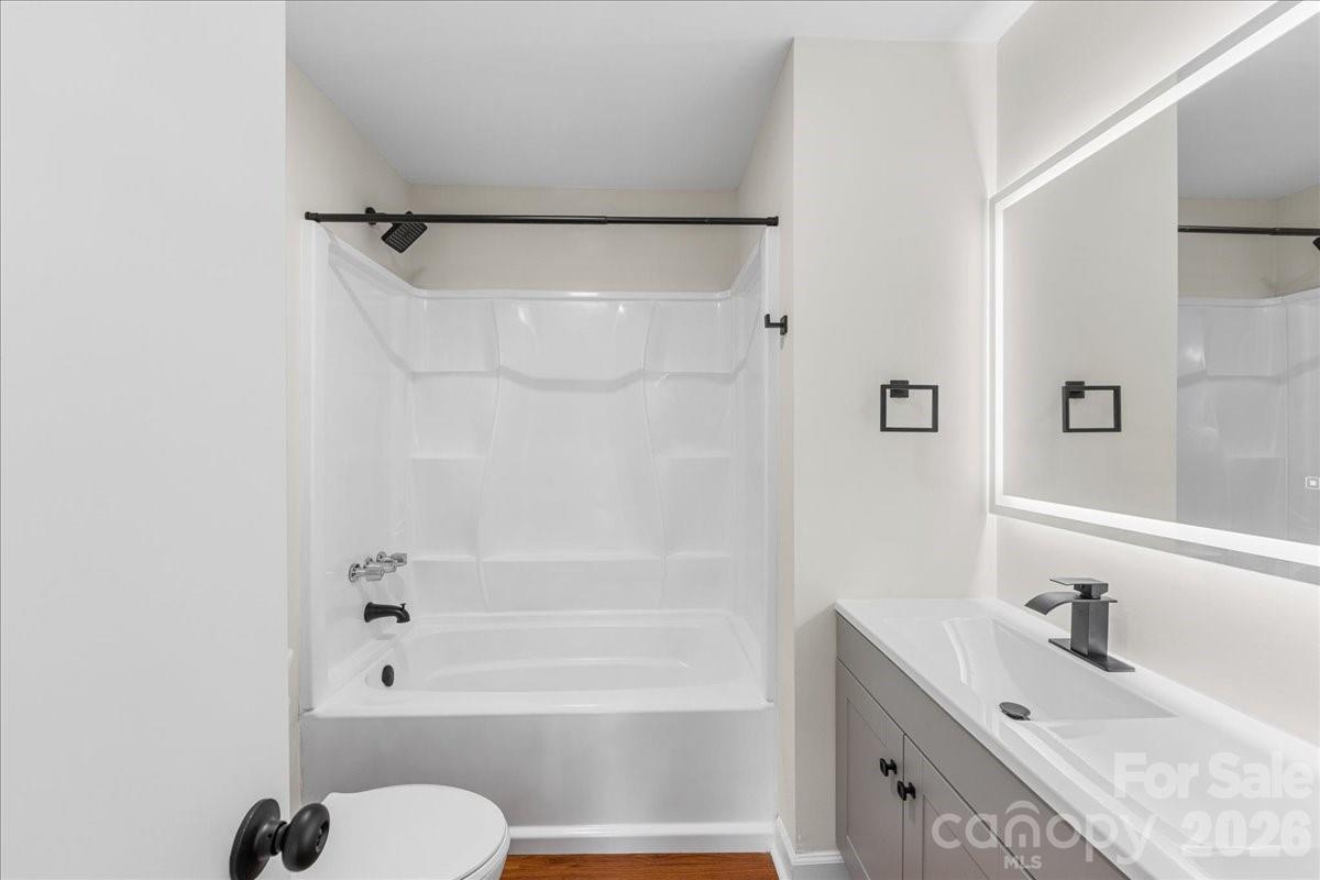 1612 Sharon Road W Charlotte NC 28210