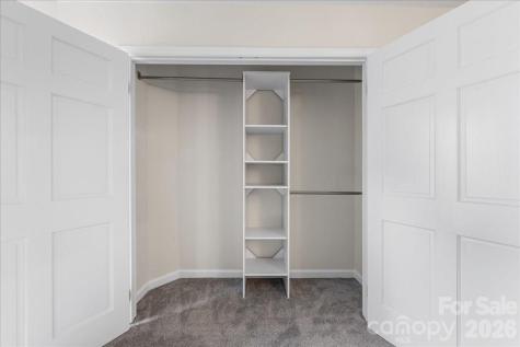 1612 Sharon Road W Charlotte NC 28210