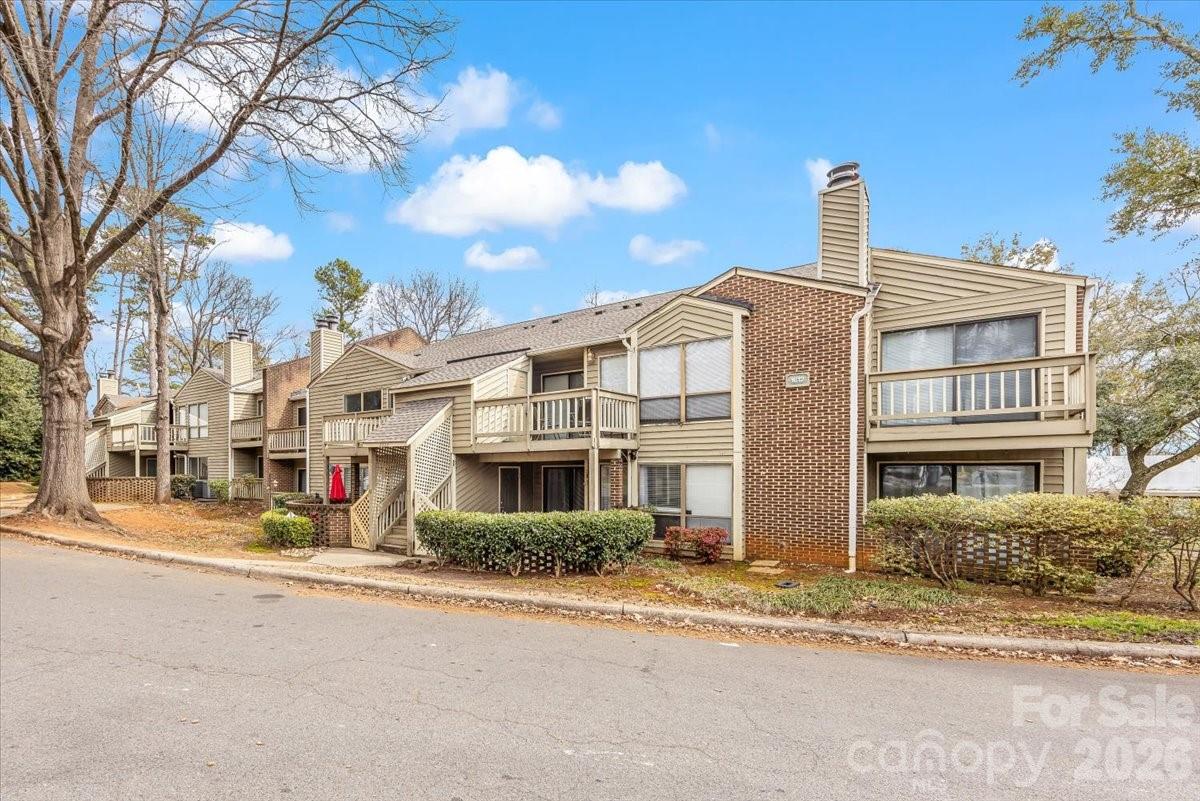 1612 Sharon Road W Charlotte NC 28210