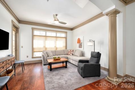 42 Schenck Parkway Asheville NC 28803
