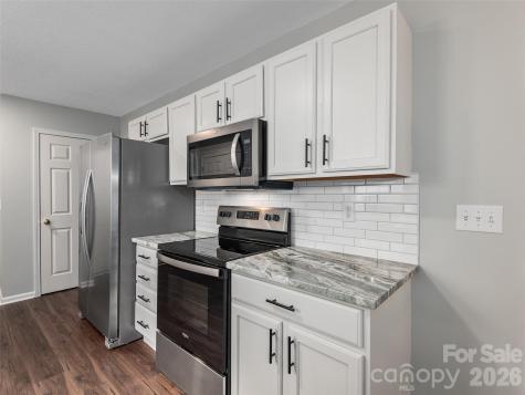 88 Wiltshire Circle Fletcher NC 28732