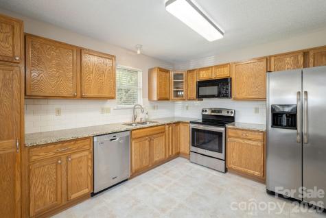 501 Fox Den Court Hendersonville NC 28792